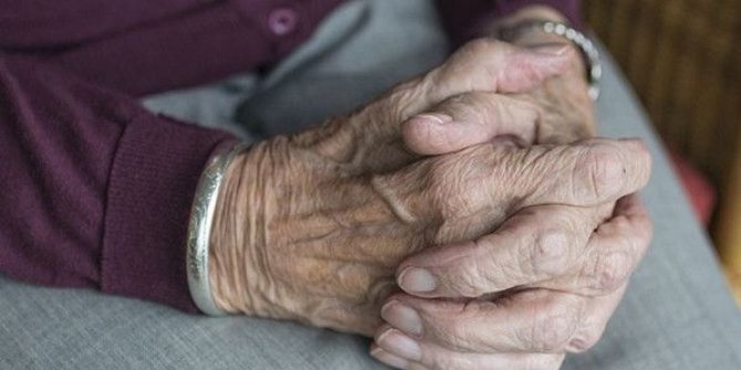 Sosyal izolasyon 65 yaş ve üstü bireylerde yalnızlık hissini artırıyor