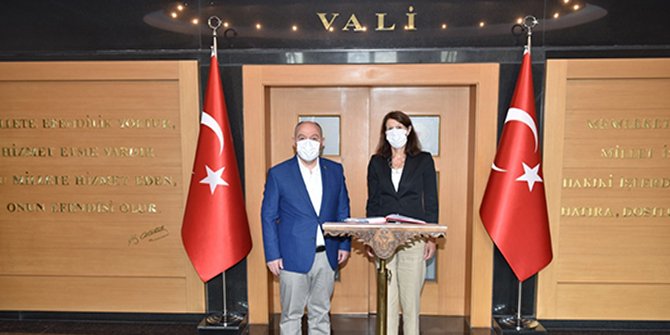 Hollanda Büyükelçisi Marjanne De Kwaastenıet Vali Coşkun'u ziyaret etti