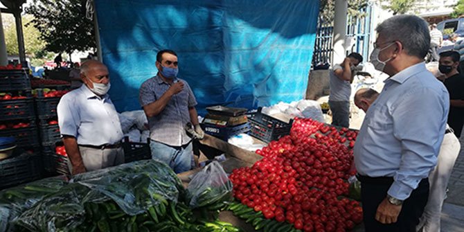 Kahramanmaraş Milletvekili Aycan, pazar esnafının sorunlarını dinledi