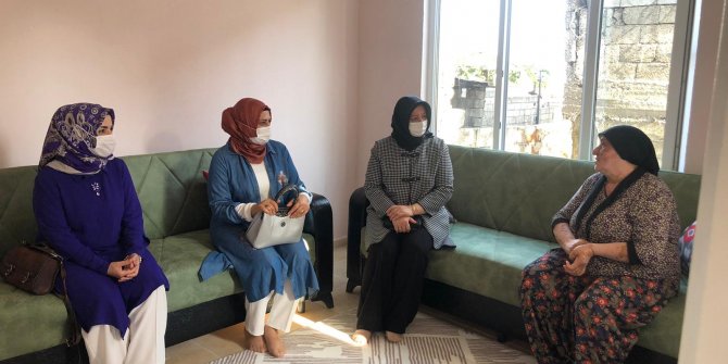 Kahramanmaraş’ta aile ziyaretleri gerçekleştirdi