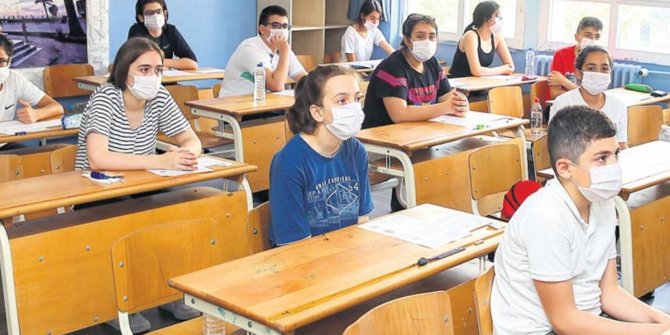 Çocuklar olası bir hastalık  belirtisinde okula gönderilmemeli