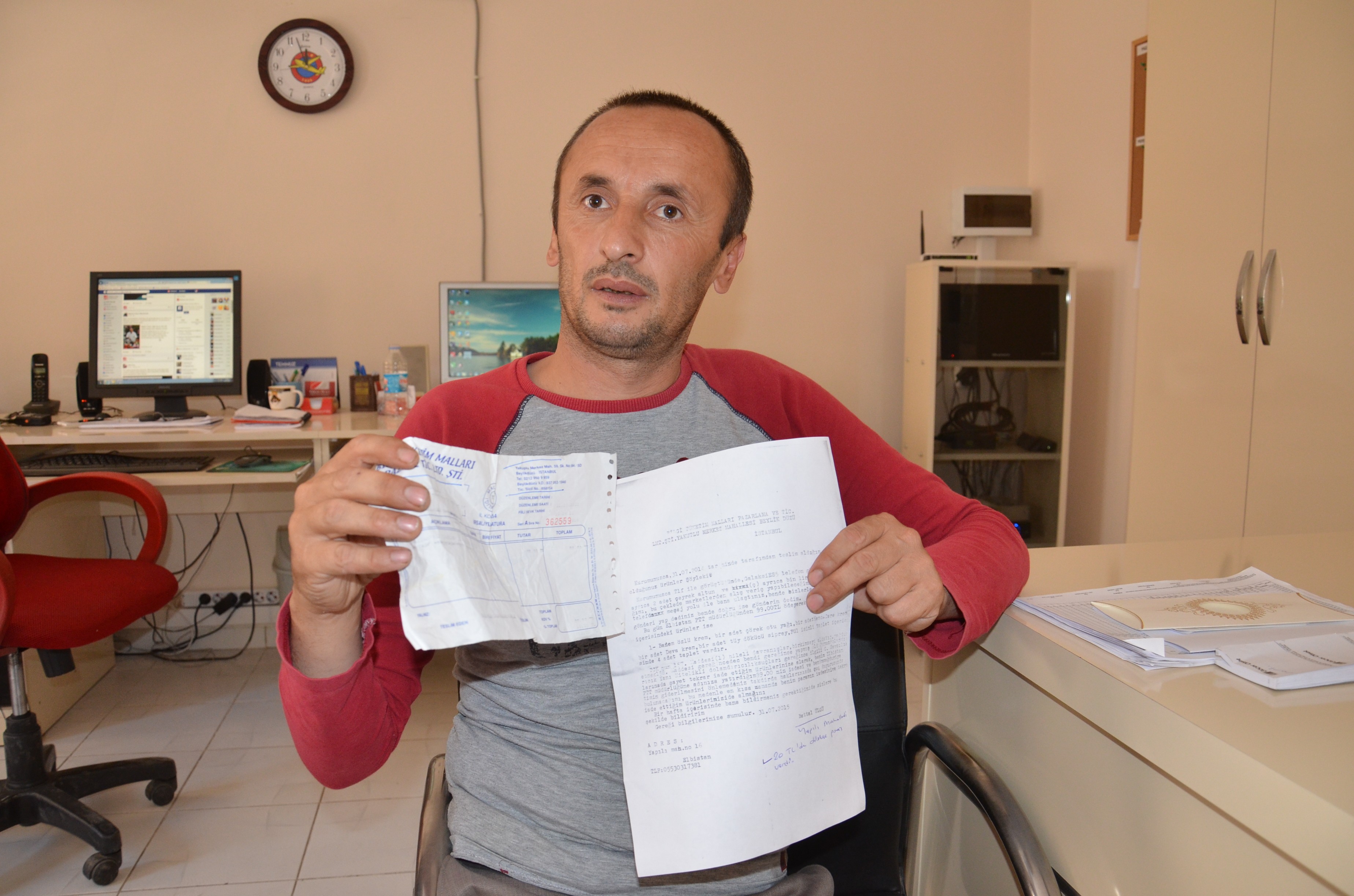 TELEFONA GELEN MESAJ BAŞINA NELER AÇTI...