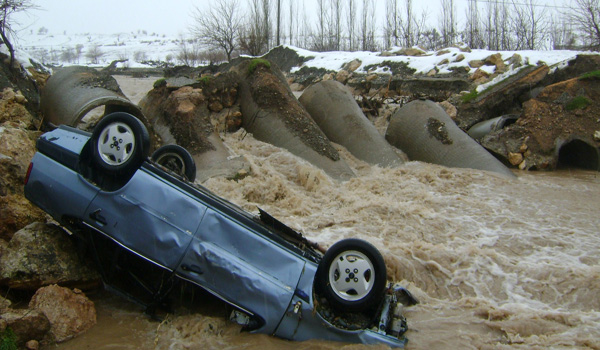 SEL SULARINA KAPILAN ÇOCUĞUN CESEDİNE ULAŞILDI