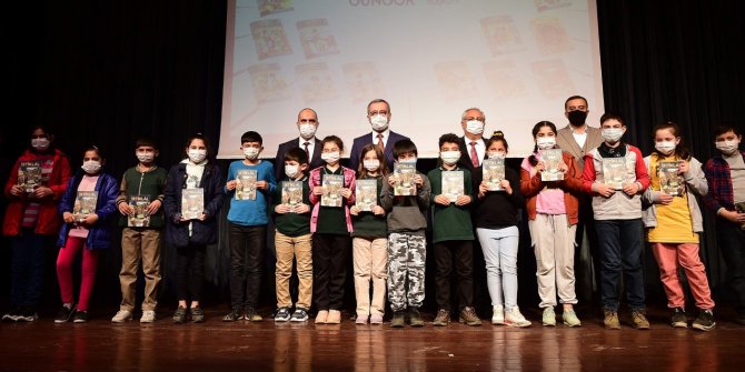 101 bin kitap meyvelerini verdi