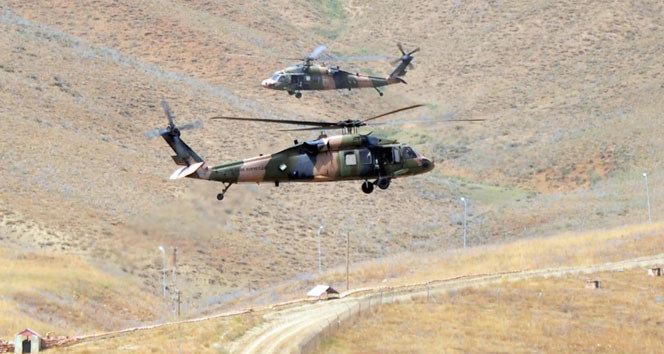 TEZKERESİNİ YENİ ALAN ASKERLERE SALDIRI: 1 ŞEHİT 7 YARALI