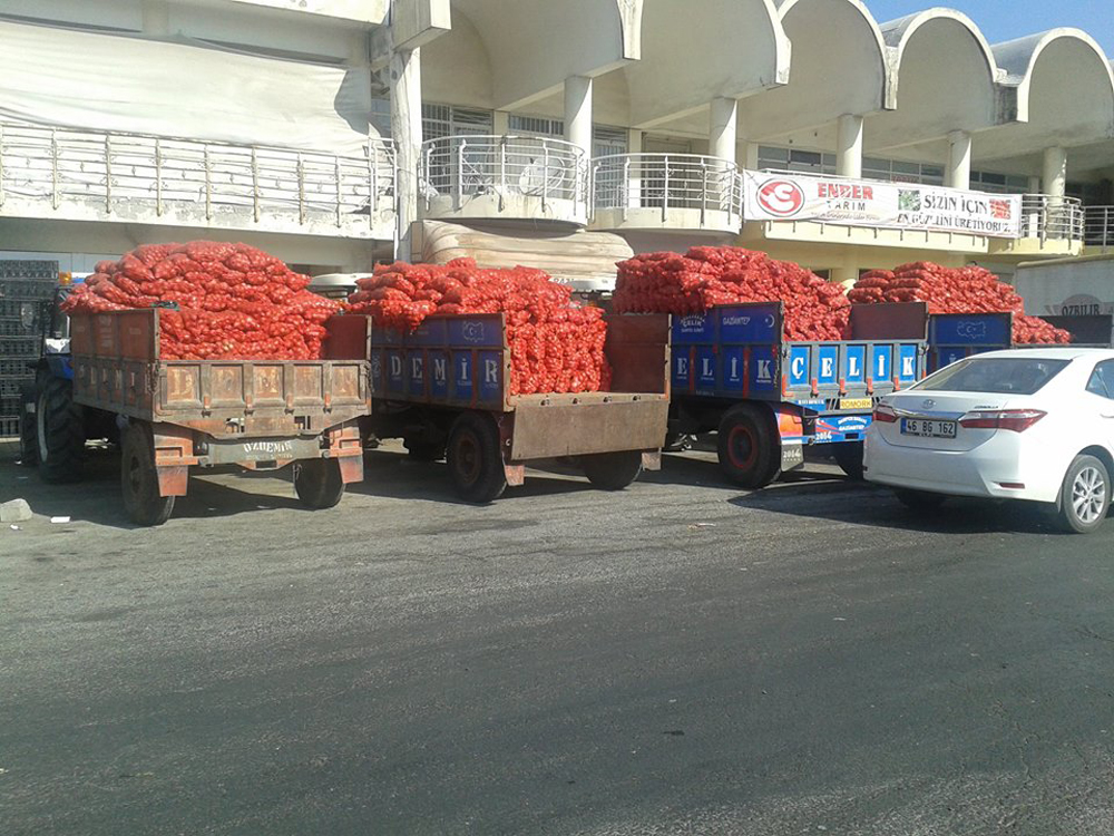 KAYIT DIŞI SATILAN ÜRÜNLERE EL KONULDU