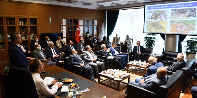 Kahramanmaraş’ta çok önemli projeleri hayata geçiriyoruz