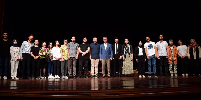 “Bir Öğrenci Masalı” büyük beğeni topladı