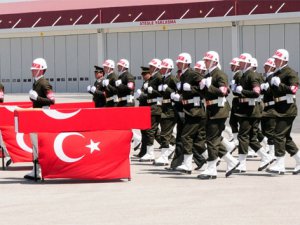 3 KAHRAMAN DUALARLA UĞURLANDI