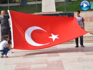 TEK KİŞİLİK TERÖR PROTESTOSU