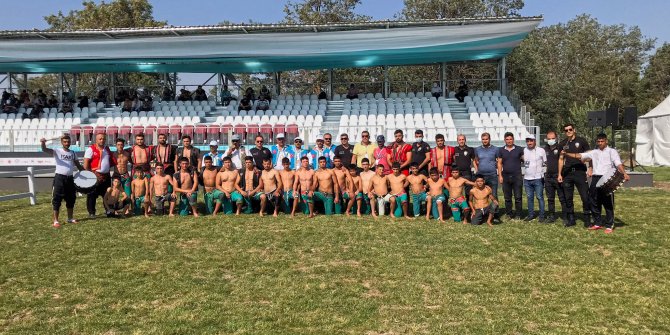 Geleneksel güreşimiz Malazgirt'te