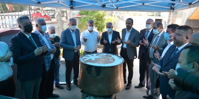 Kent devlet erkânı ile muhasebeciler aşurede buluştu