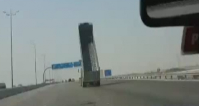 TIR'IN KASASINI AÇIK UNUTUNCA...