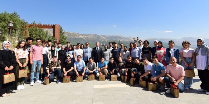 Başkan Güngör: Gençlerimiz geleceğimizin teminatı