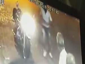 EMNİYET MÜDÜR YARDIMCISI TARTIŞTIĞI GENCİ VURDU!