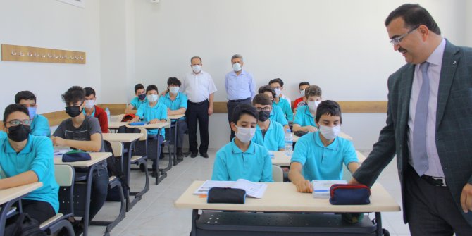 İl Milli Eğitim Müdürü Kahramanmaraş Anadolu İHL’yi Ziyaret Etti