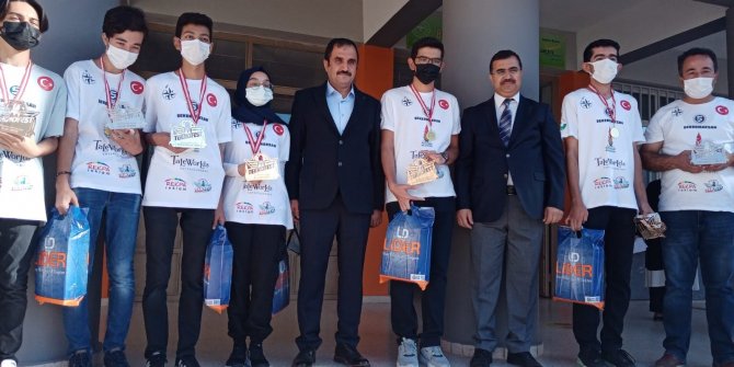 Kahramanmaraş Fen Lisesi Pusula Roket Takımı Ödüllendirildi