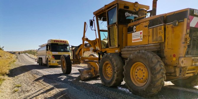 Göksun ve Afşin’de yollar Büyükşehir’le yenileniyor