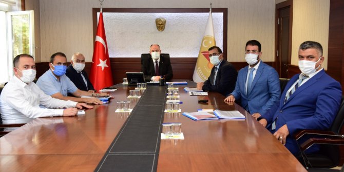 Kahramanmaraş'ta yapımı devam eden okulların son durumları değerlendirildi