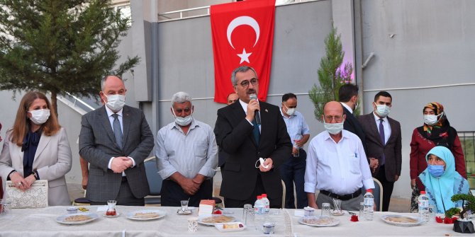 Başkan Güngör: Yaşlılarımız dünden bugüne bir köprüdür