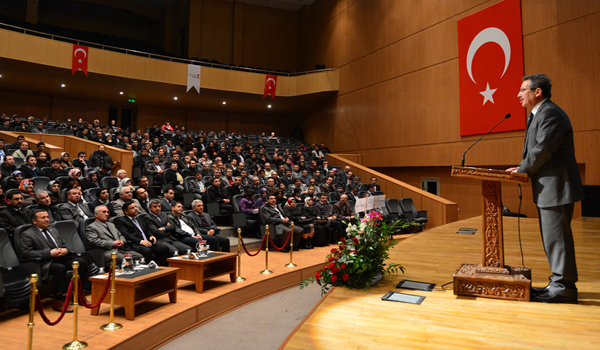 BAŞKAN POYRAZ PERSONELLERLE ON YILI DEĞERLENDİRDİ