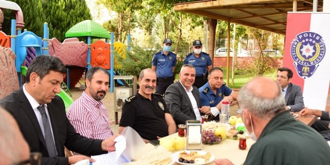 Kahramanmaraş Emniyet Müdürü Cebeloğlu'ndan muhtarlara ziyaret