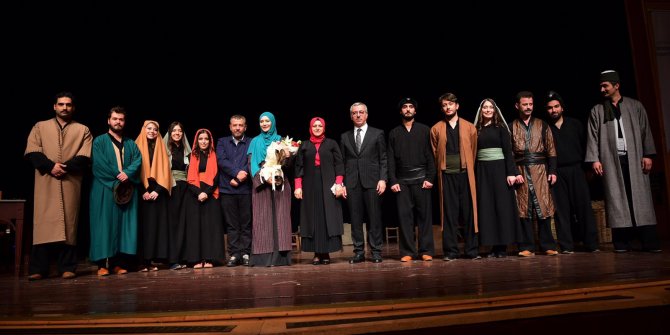 Sahne Maraş’tan Aşk İle Yoldaş tiyatrosu