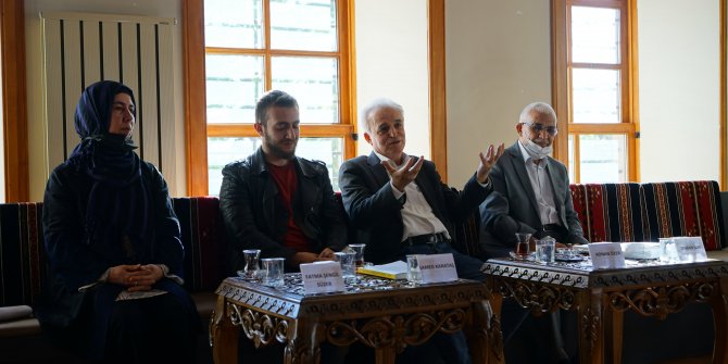 Üç Şair Cevap Aradı: Şiir Ne İşe Yarar?