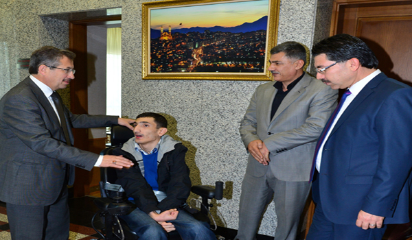 BELEDİYEDEN BİR AKÜLÜ ARABA DAHA