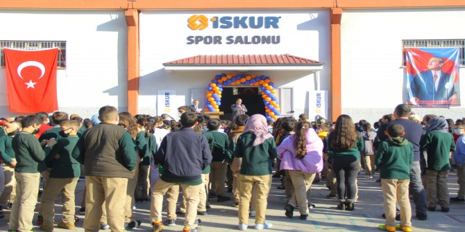 Gazi Ortaokulu İskur Spor Salonu’nun açılışı gerçekleştirildi