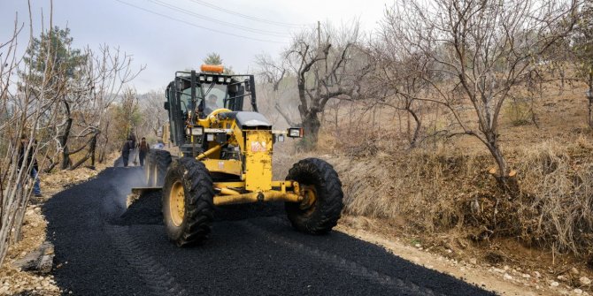 Dulkadiroğlu'ndan Sarıkaya Mahallesinde asfalt çalışması