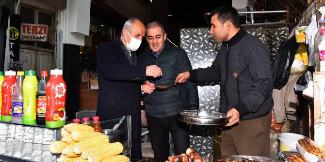 Başkan Okay, Kapalı çarşı esnafıyla bir araya geldi