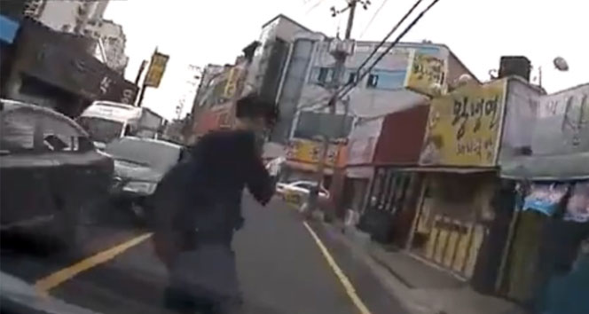 CEP TELEFONU BAĞIMLILIĞI ÖLDÜRÜYORDU!