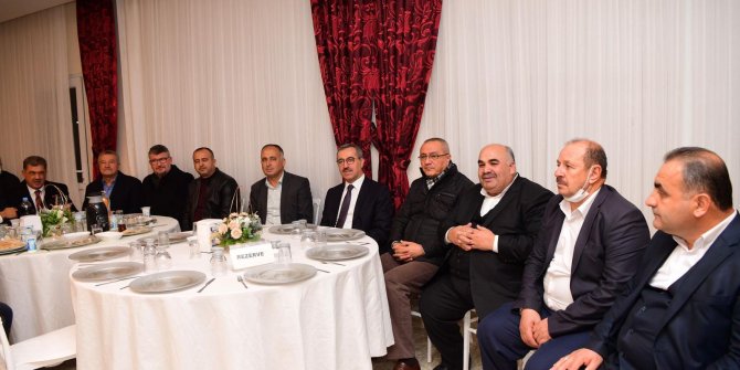 Güngör: Muhtarlarımızla, vatandaşlarımızla omuz omuzayız