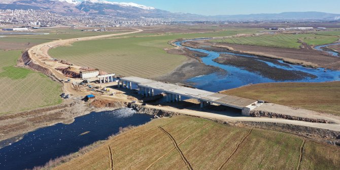 İmran Kılıç Bulvarı ve Köprüsü’nde son kirişler koyuluyor