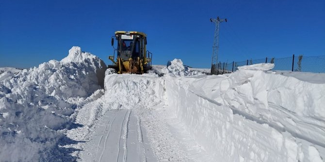Muhtarlardan Büyükşehir’in karla mücadelesine teşekkür