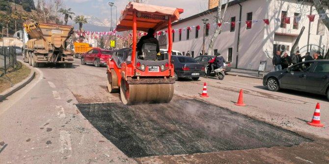 Büyükşehir’den arterlerde bakım onarım atağı