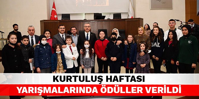 Kahramanmaraş'ta Kurtuluş Haftası yarışmalarında ödüller verildi