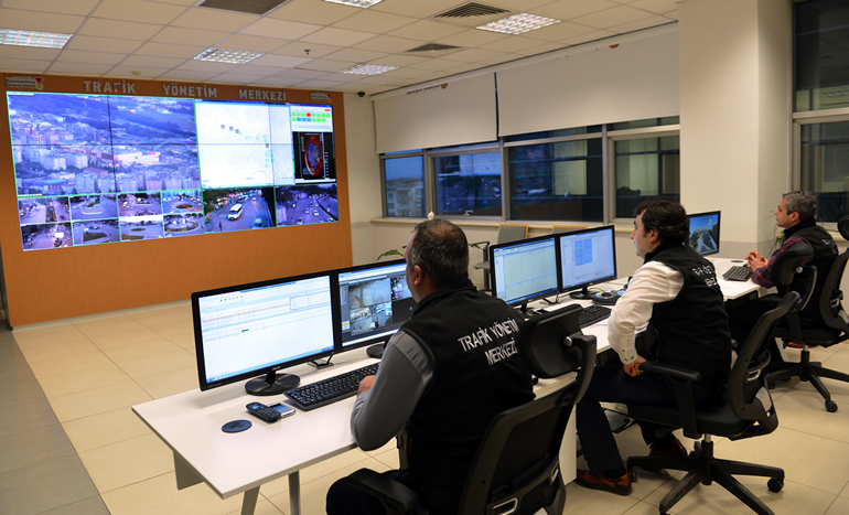 BÜYÜKŞEHİR TRAFİKTE