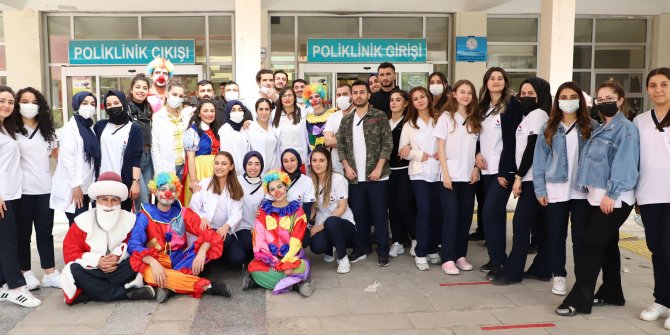 SANKO Üniversitesi öğrencilerinden 23 Nisan’da anlamlı etkinlik