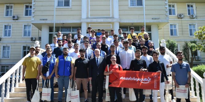 Tunceli’den gelen öğrenciler Kahramanmaraş Valiliğini ziyaret etti