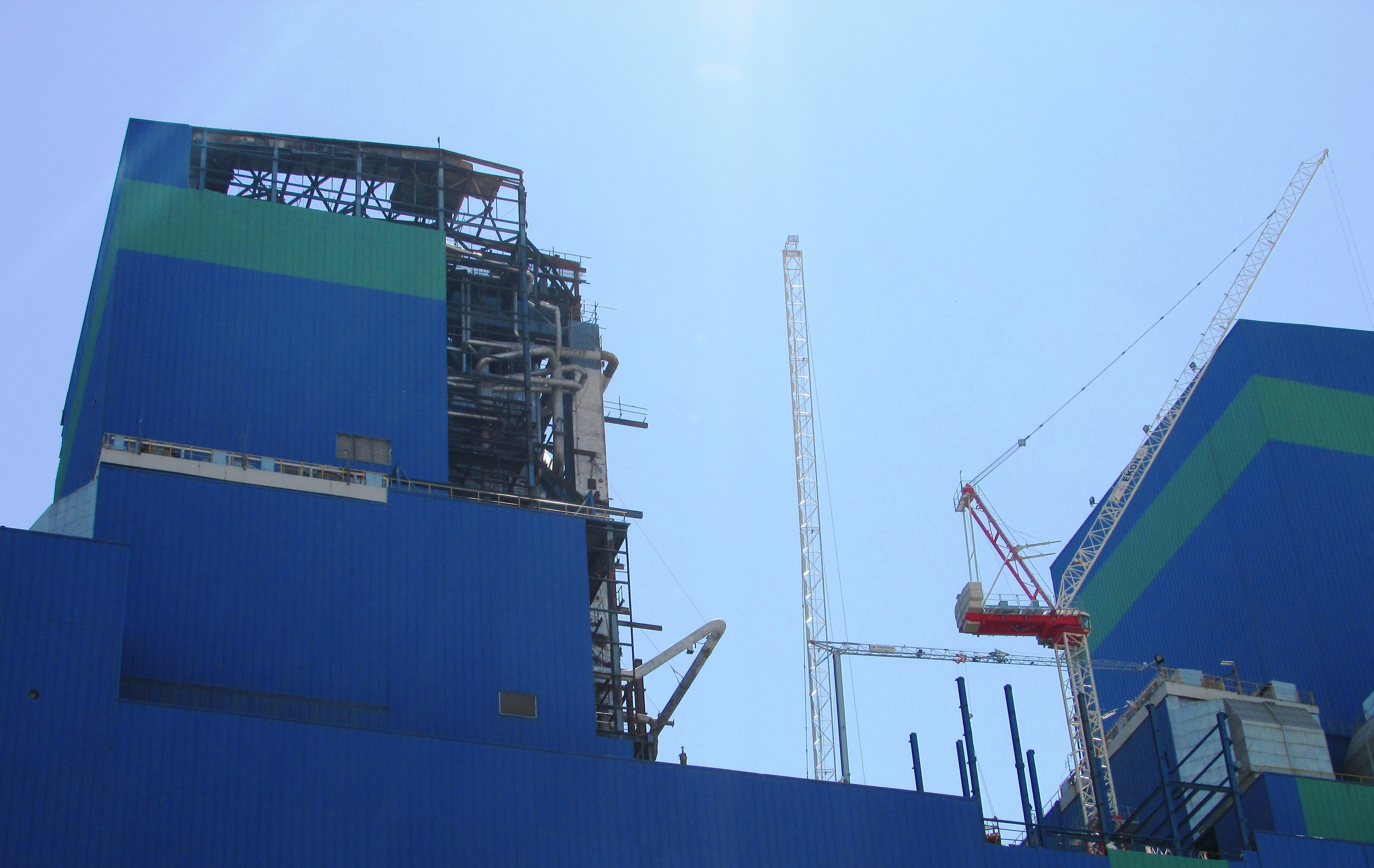 AFŞİN B'DE ELEKTRİK ÜRETİMİ BAŞLADI