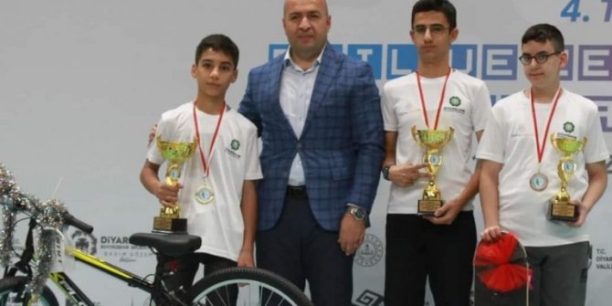 Akıl ve Zekâ Oyunları’nda büyük başarı