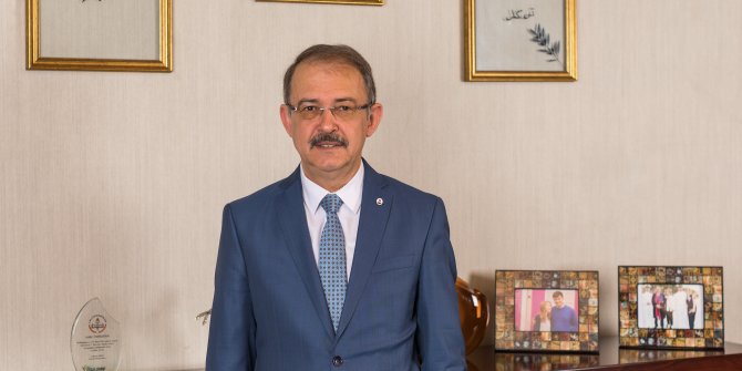 SANKO Üniversitesi Rektörü Prof. Dr. Dağlı: Sevgi, güven ve saygıyı öğrendiğimiz, varlığıyla huzur bulduğumuz babalarımızın günü kutlu olsun