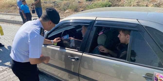 Kahramanmaraş Jandarma Komutanı sürücülerle bayramlaştı