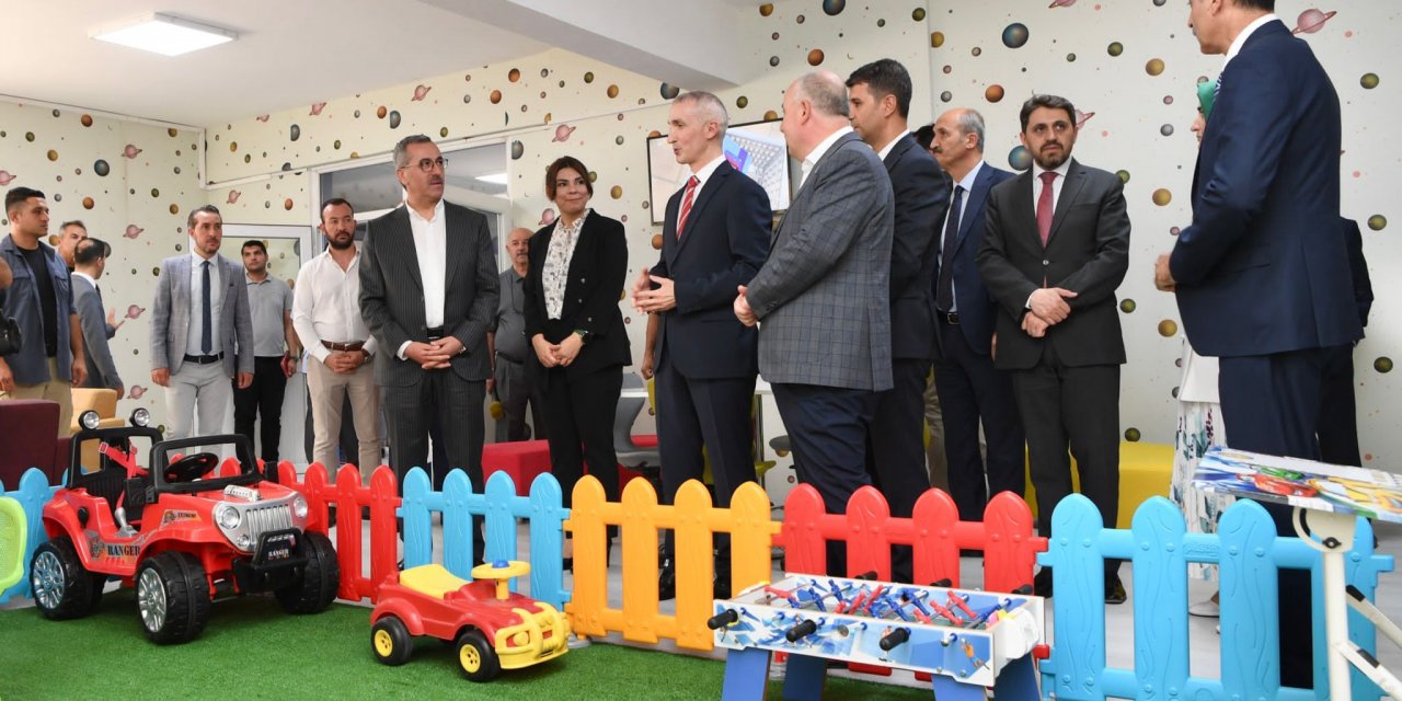Başkan Güngör, Çocuk Görüşme Merkezi’nin açılış törenine katıldı