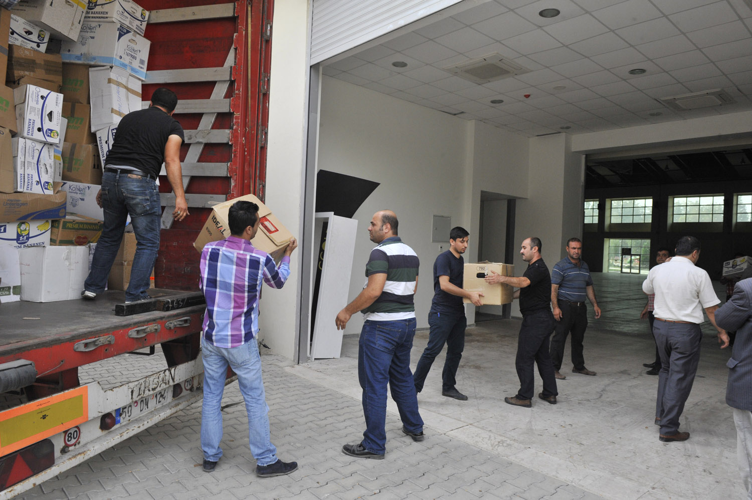 DOST ELİ YARDIM TIRI KAHRAMANMARAŞ’TA