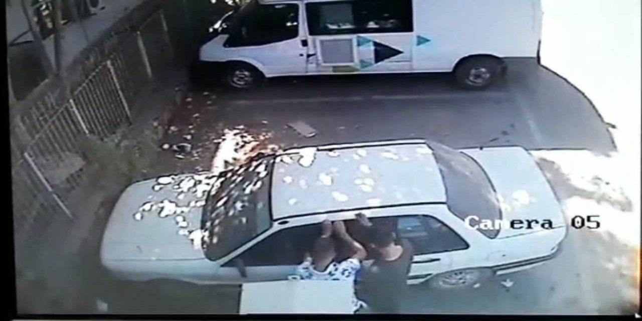 Kahramanmaraş’ta teyp hırsızlıkları kamerada