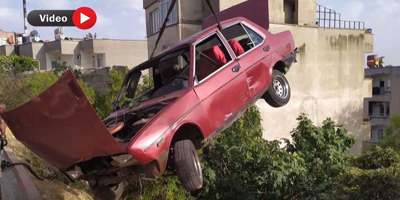 Kahramanmaraş’ta otomobil evin bahçesine uçtu