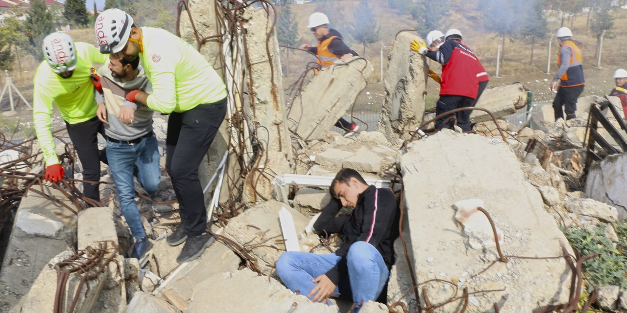 Kahramanmaraş'ta gerçeği aratmayan tatbikat